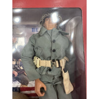 VINTAGE GI Joe D-Day Salute Classic Collection Action Figure