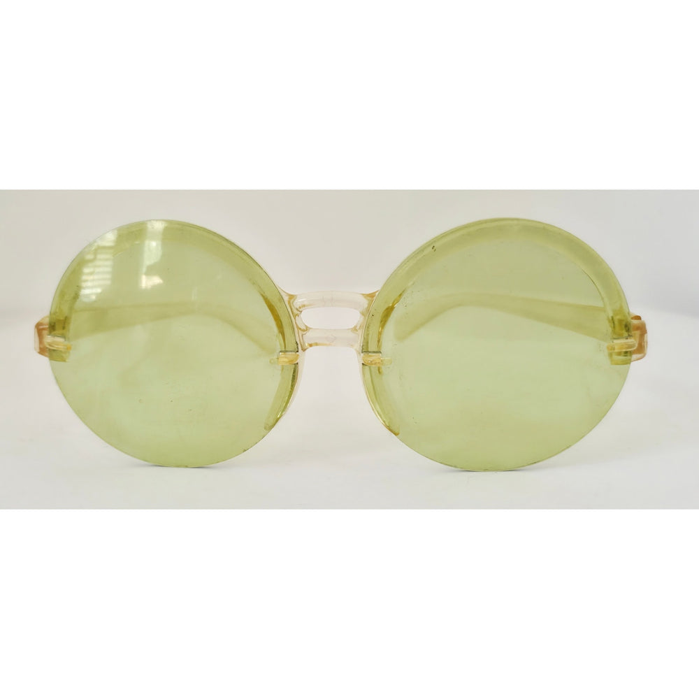 VINTAGE *PRISTINE* 1970's Glam Unisex Sunglasses Light Yellow Frame and Lens