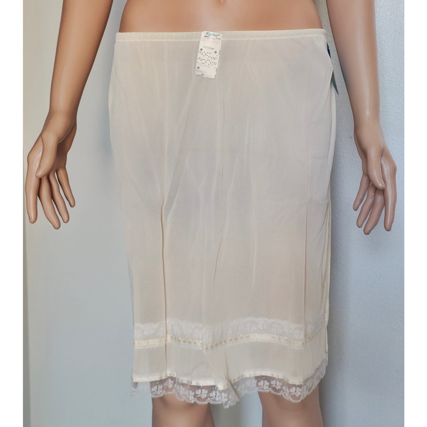 VINTAGE *NEW* 1960's Kayser Women's Cream with Lace Trim Half Slip Size M