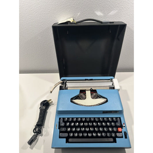 VINTAGE *NEW* Omega 300 Portable Spanish Typewriter & Case