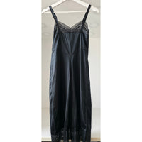 VINTAGE *NEW* 1960's Kayser Black 100% Nylon w/Lace Trim Slip Size S (32)