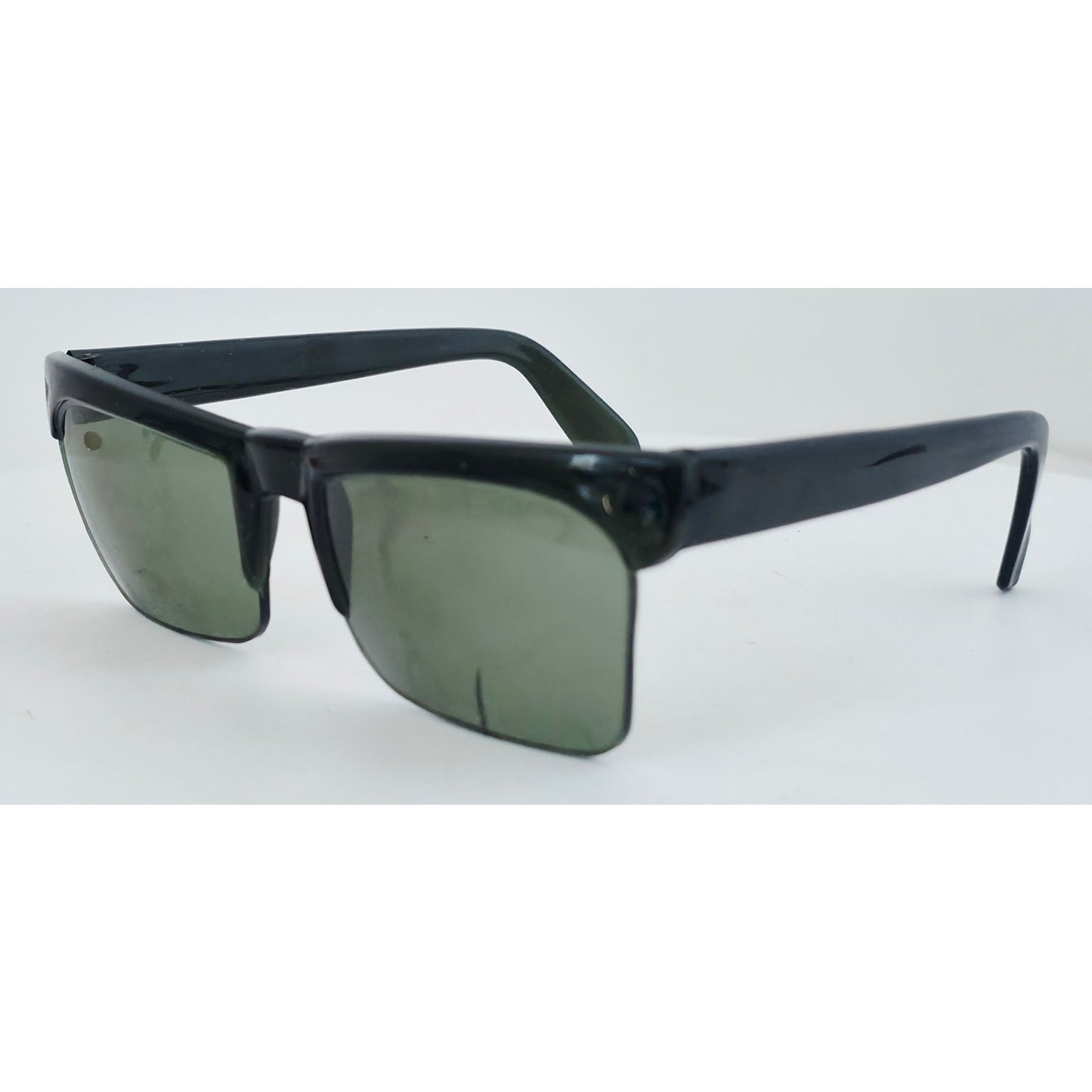 VINTAGE 1970's Glam Unisex Black Frame with Gray Lens Sunglasses Made in Switzerland