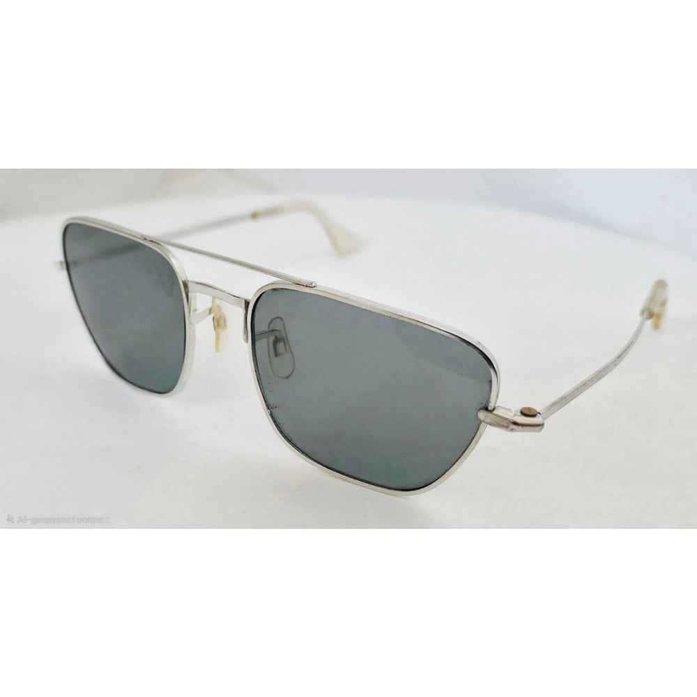 VINTAGE *NEW* 1970's Glam Unisex Silver Frame with Gray Lens Sunglasses