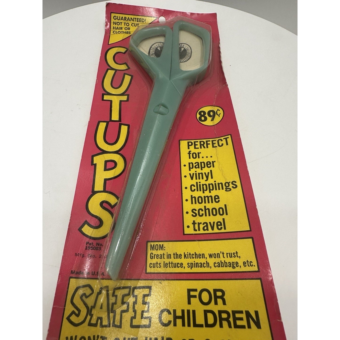 VINTAGE *NEW* 1970's Cutups Safe Scissors