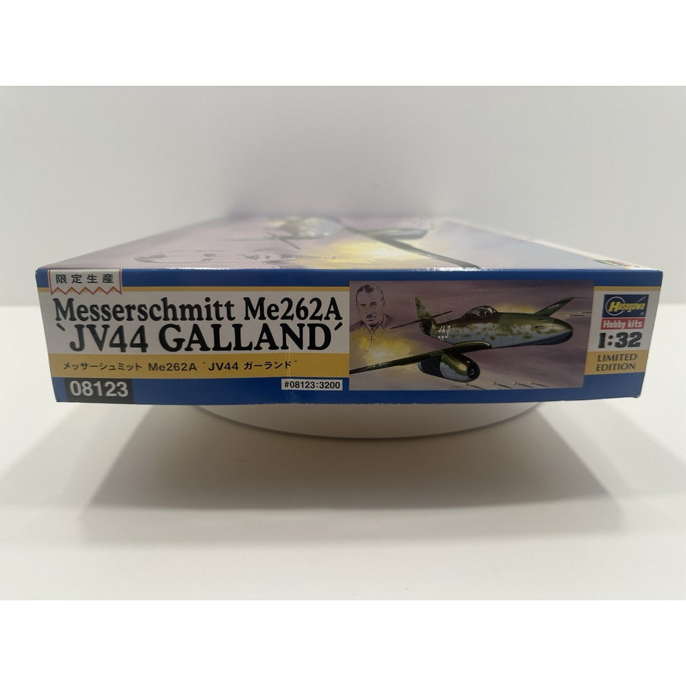 VINTAGE HASEGAWA Messerschmitt Me262A-1a "JV44 Galland" 08123 Model Plane Kit