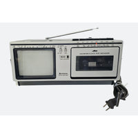 VINTAGE *PRISTINE* 1981 Hitachi K2400 Solid State TV Receiver/Cassette