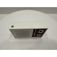 VINTAGE *NEW* 1960's/1970's Dyn-Sonic Transistor Radio Woodgrain