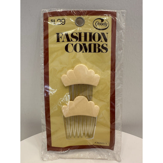 VINTAGE *NEW* 1975 Goody #7050 Kant-Slip Fashion Combs Small Scallop Cream USA