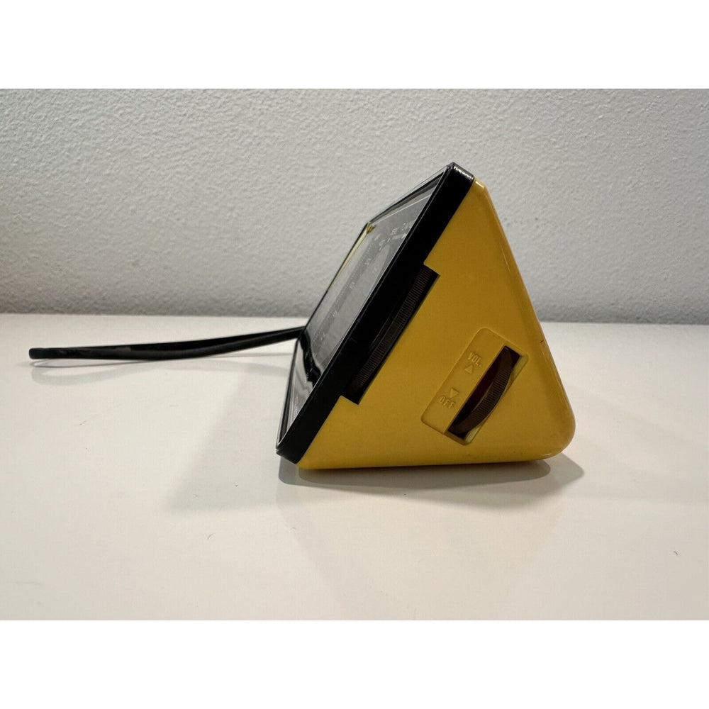 VINTAGE 1970's Pristine JVC 8000 Triangular Shaped Portable AM Radio-Yellow/Black
