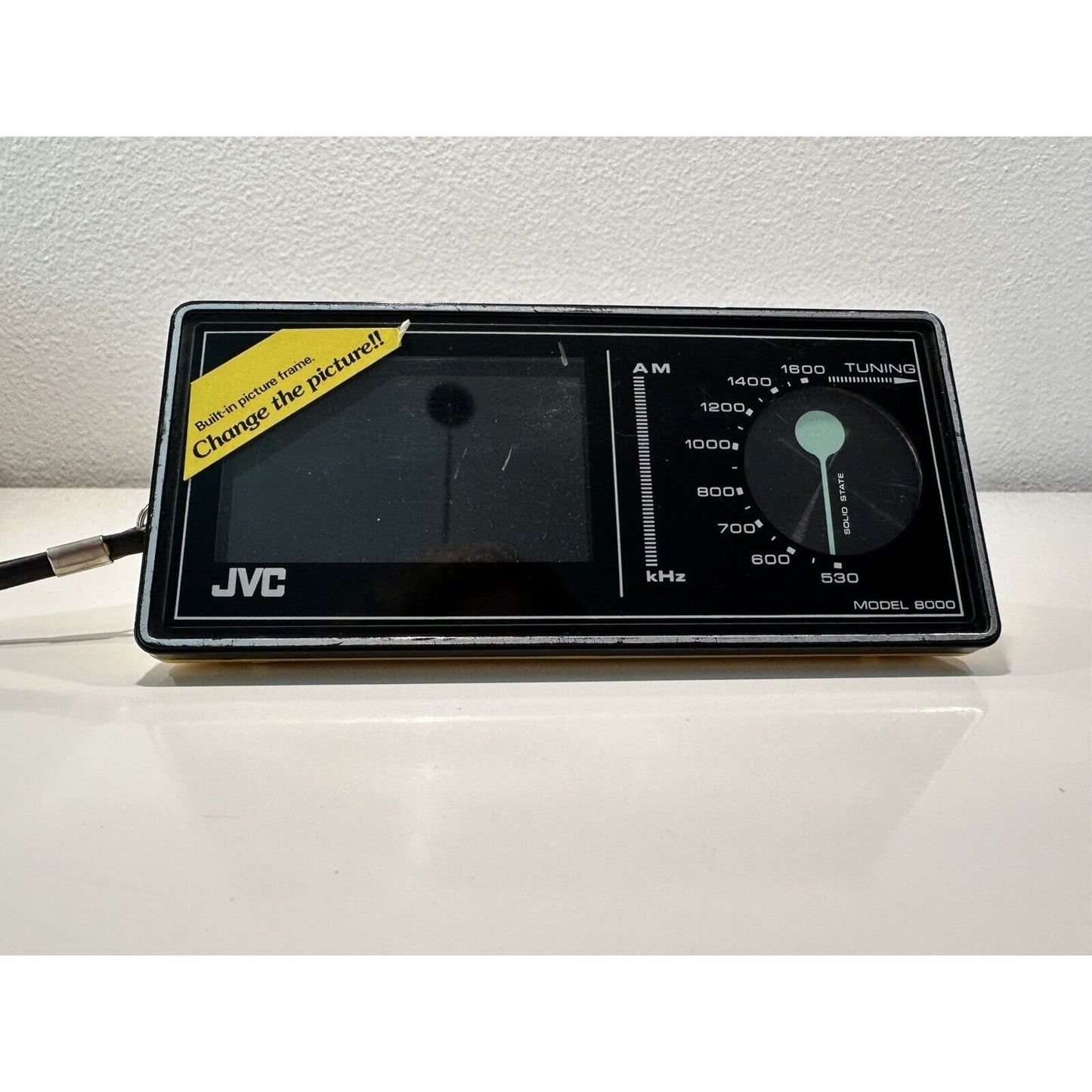 VINTAGE 1970's Pristine JVC 8000 Triangular Shaped Portable AM Radio-Yellow/Black