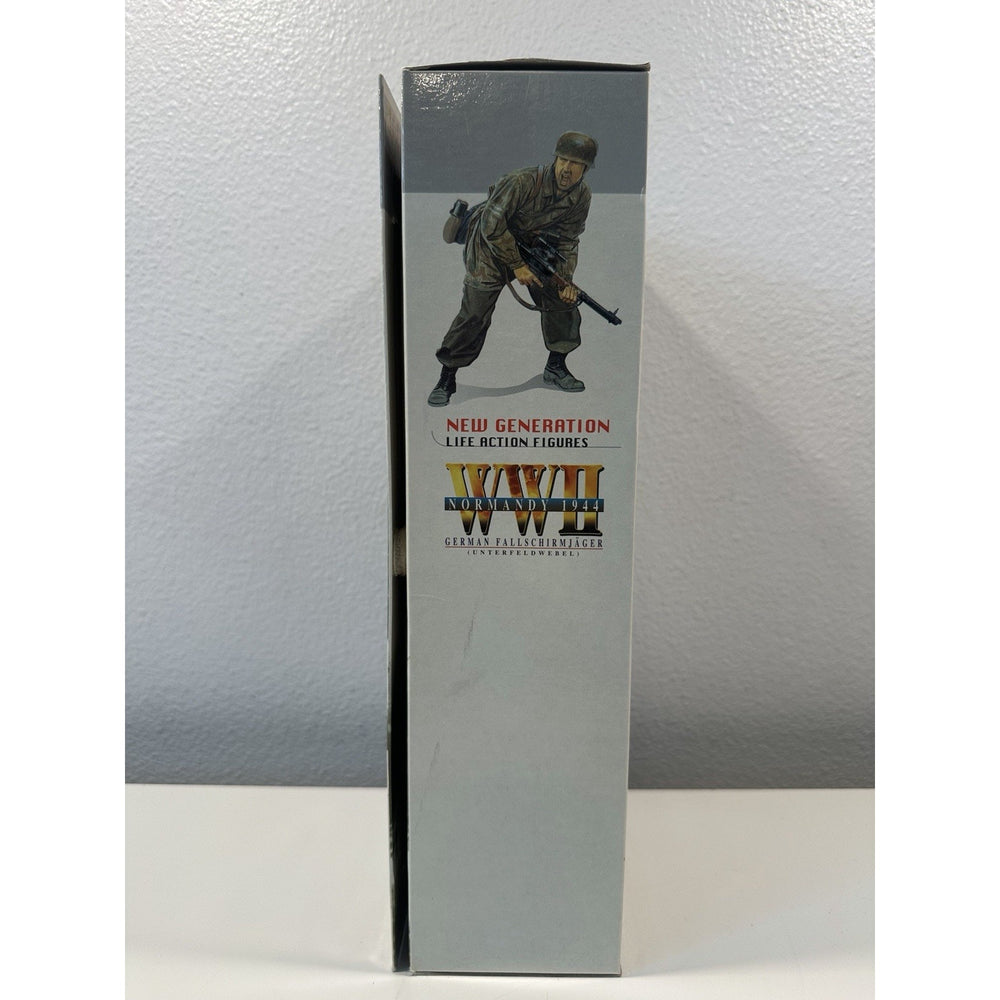 VINTAGE *NEW* Dragon WWII "Pieter" Normandy 1944 Action Figure