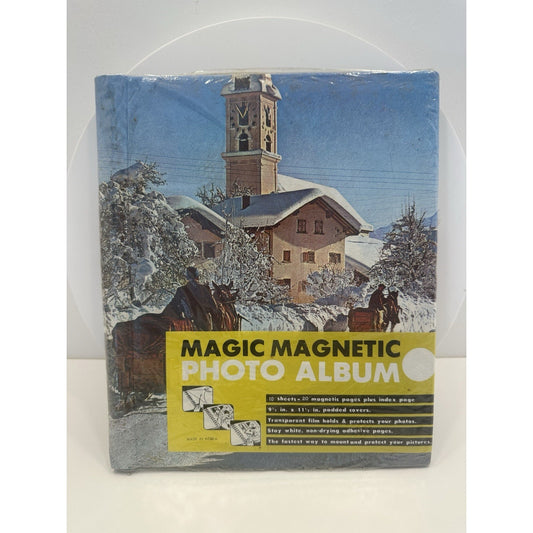 VINTAGE *NEW* Magnetic Photo Album 20 Pages Clock Tower Scene