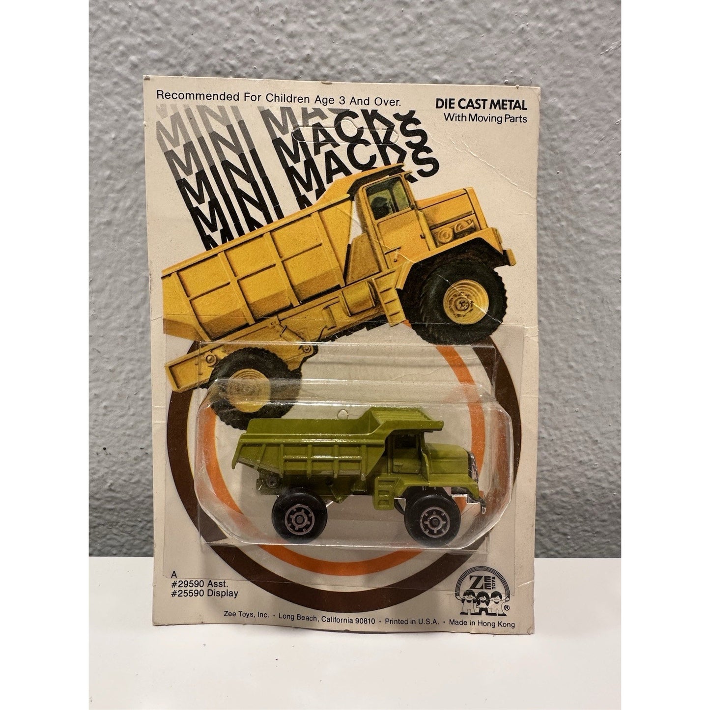 VINTAGE *NEW* Zee Mini Macks Die Cast Metal Green Dump Truck