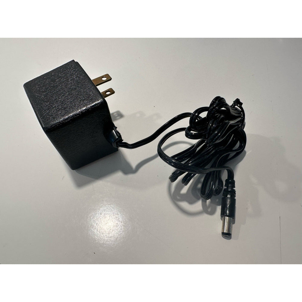 VINTAGE *NEW* 1980's Casio AC Power Adaptor P/N: 2-3550 120V 5w