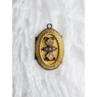 VINTAGE *NEW* 1950's Gold-Toned Locket with Design 1.5"