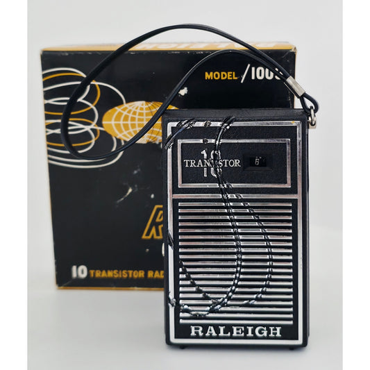 VINTAGE *PRISTINE* 1960's Raleigh 10 Model 1008 AM Transistor Radio with Case