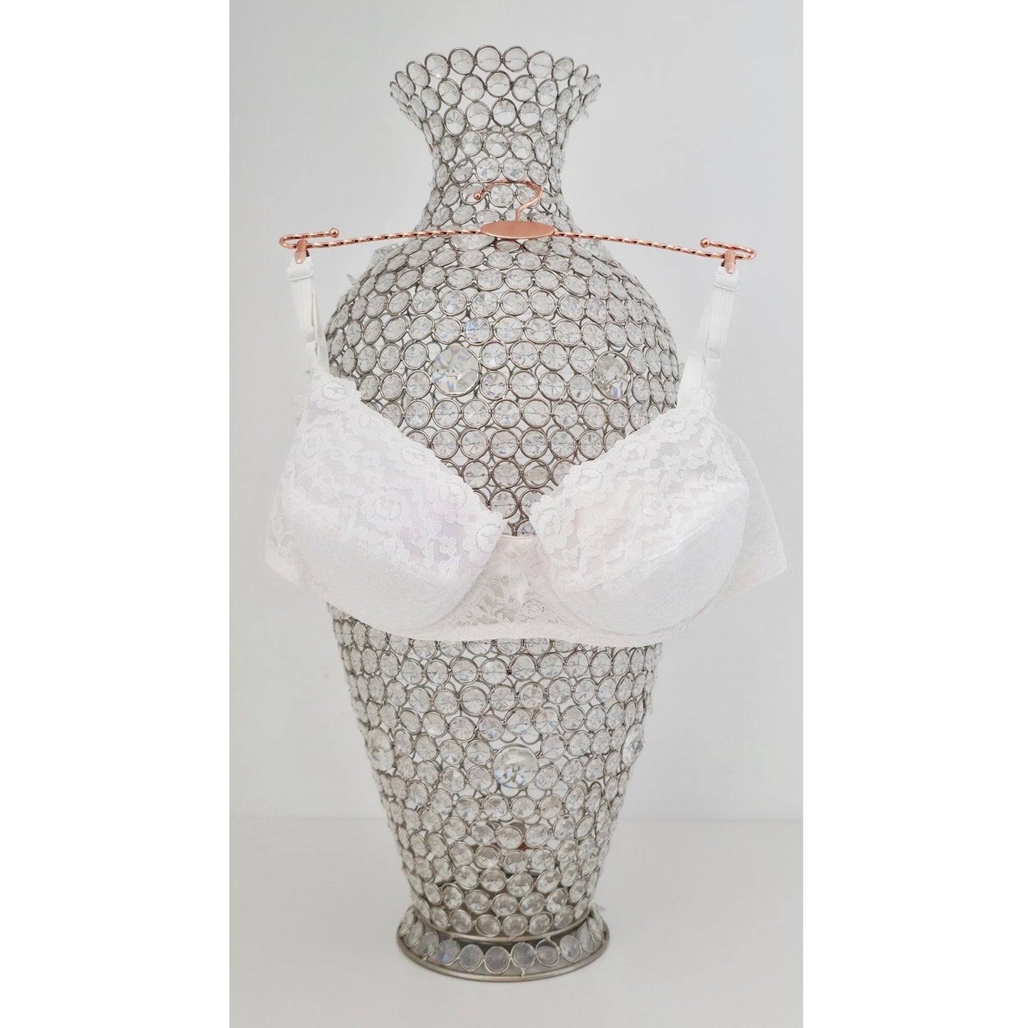 VINTAGE *NEW* 1960's Women's White Lace Push-Up Bra Size 38B USA