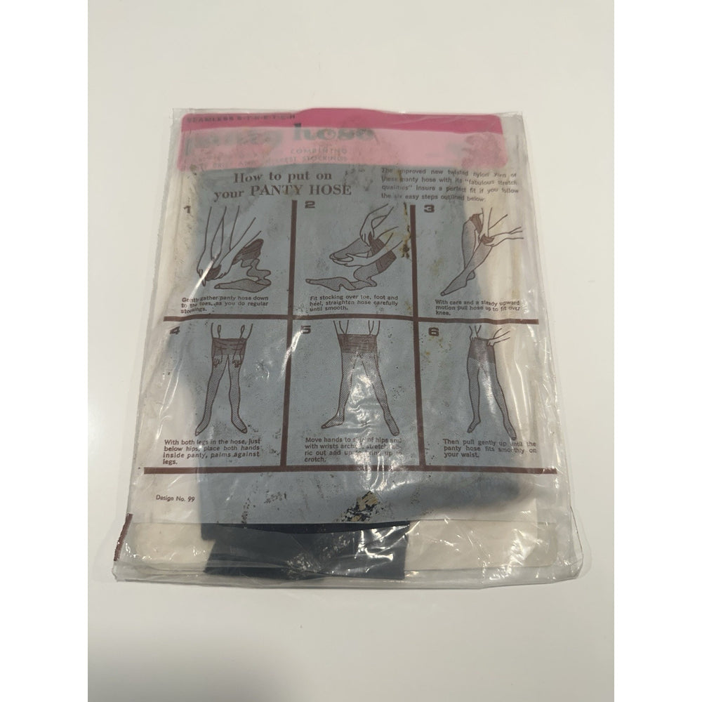 VINTAGE *NEW* Les Mar Hosiery/Pantyhose-Sheer-Navy-1 pair-5"0-5"8