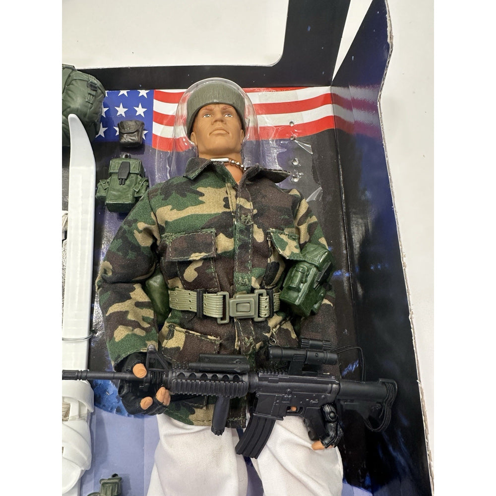 VINTAGE GI Joe 10th Mountain Division Hasbro Action Figure