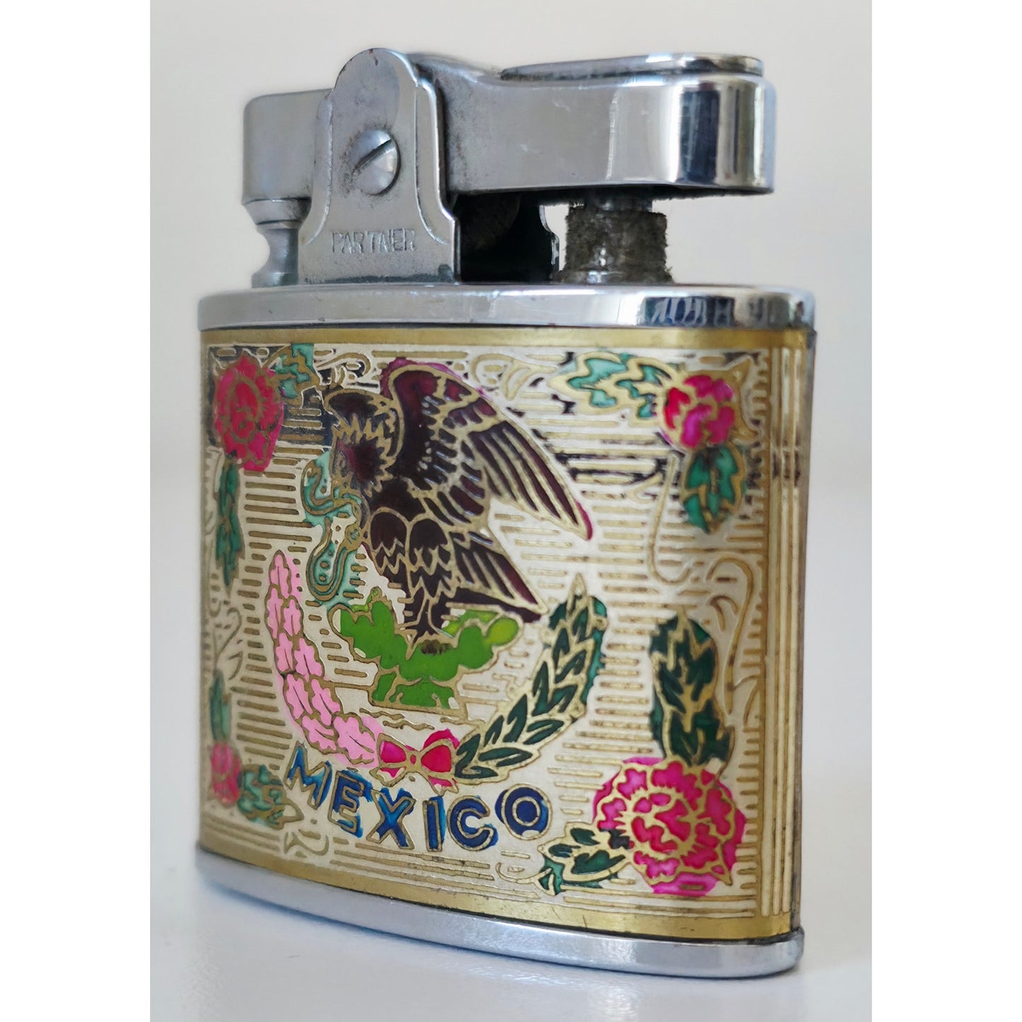 VINTAGE *NEW* 1960's Mexico Super Lighter with Eagle & Bull Fight by Partner
