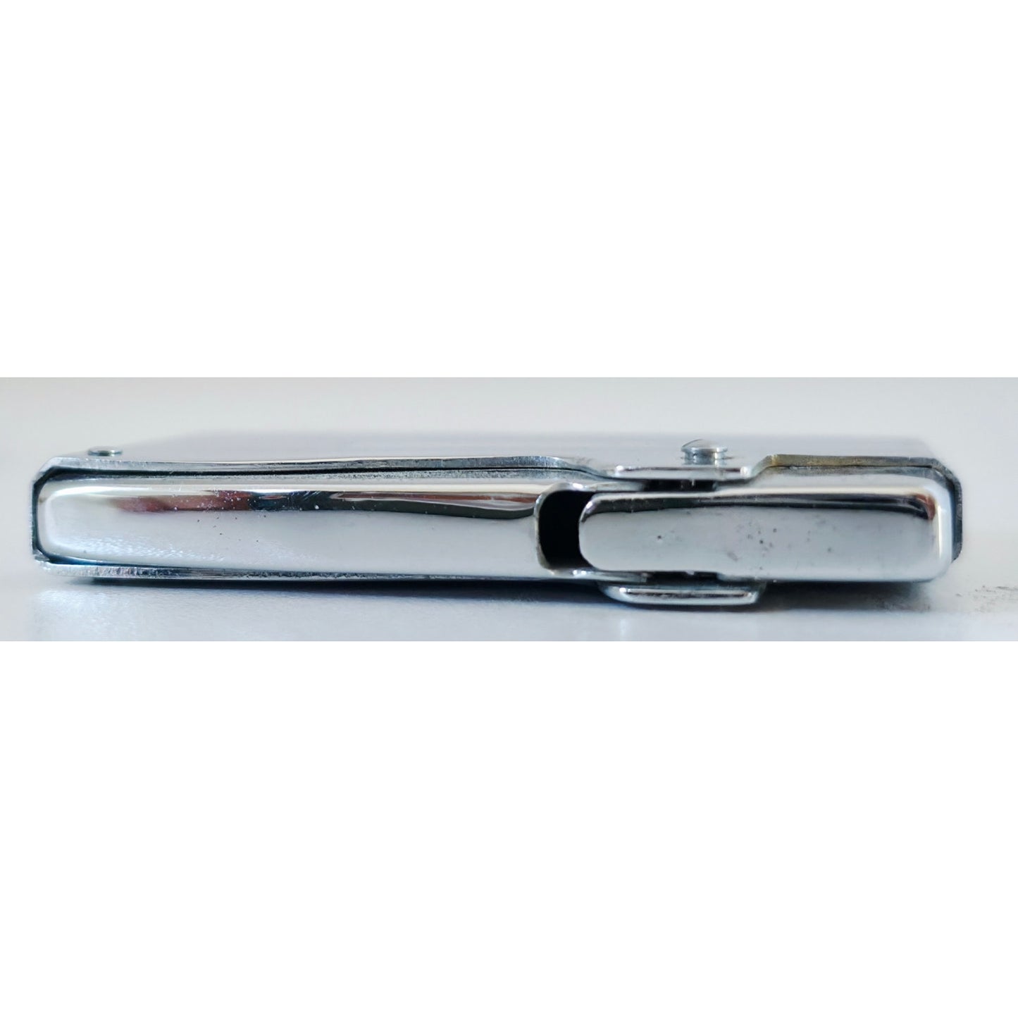 VINTAGE *NEW* 1960's Modern De Luxe Silver Tone Striped Lighter in Box Japan