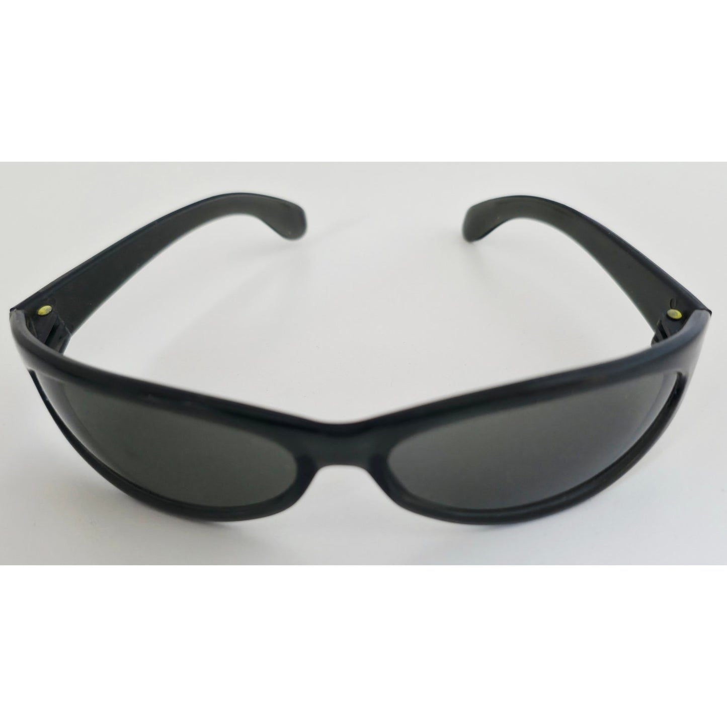 VINTAGE *NEW* 1970's Black Frame with Gray Lens Sunglasses