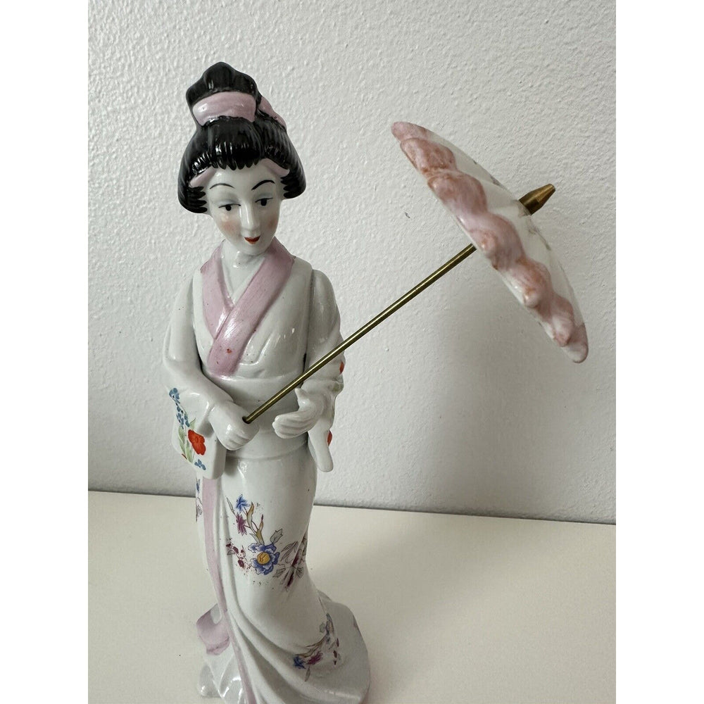 VINTAGE *NEW* 1950's Sophia-Ann Oriental Porcelain Figurine with Umbrella