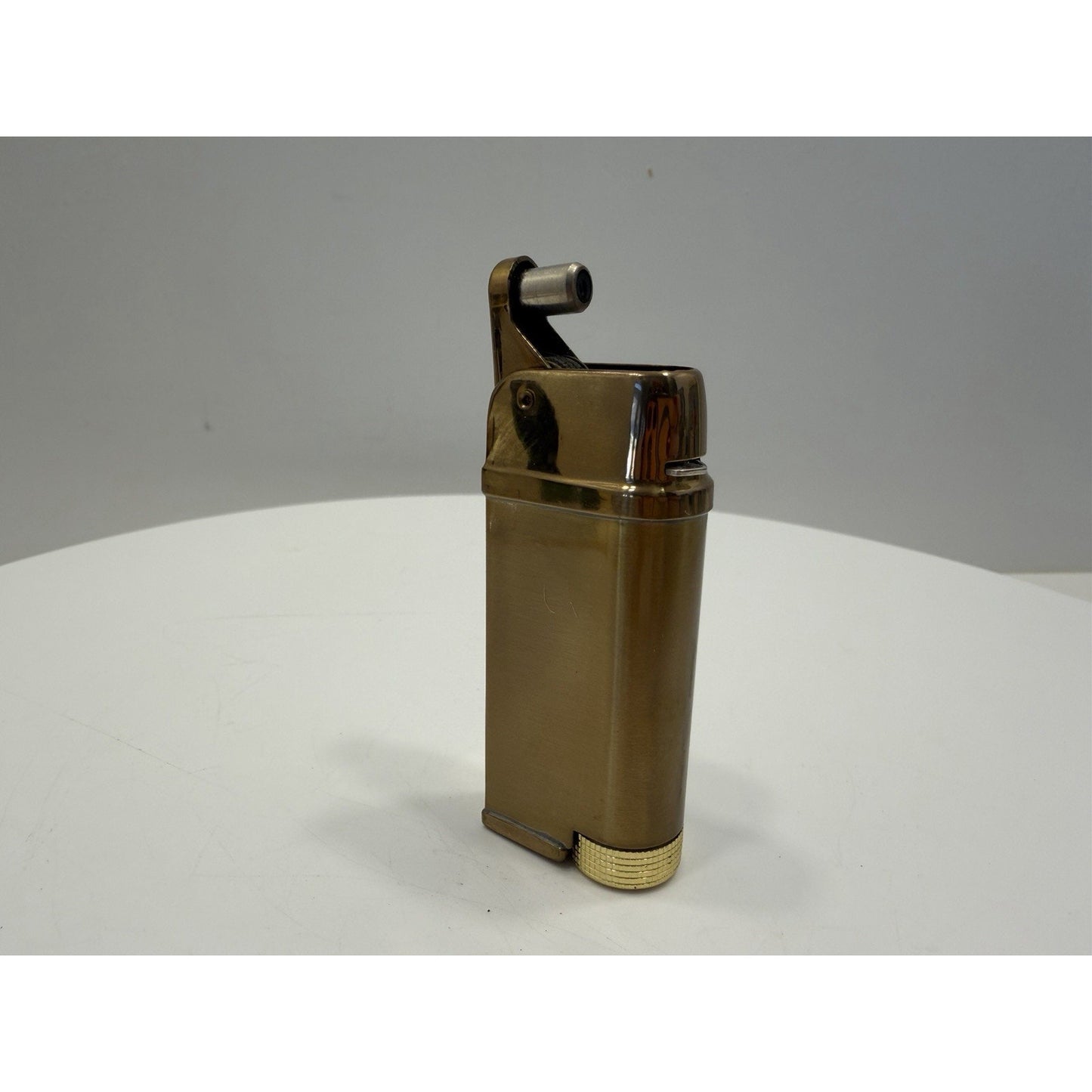 VINTAGE *NEW* 1960's Manor Gold Butane Lighter