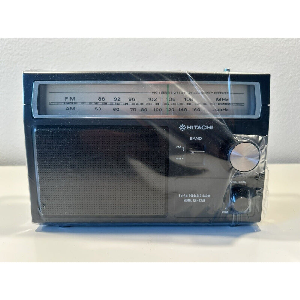 VINTAGE *NEW* 1970's Hitachi Model KH-435H AM/FM Portable Transistor Radio