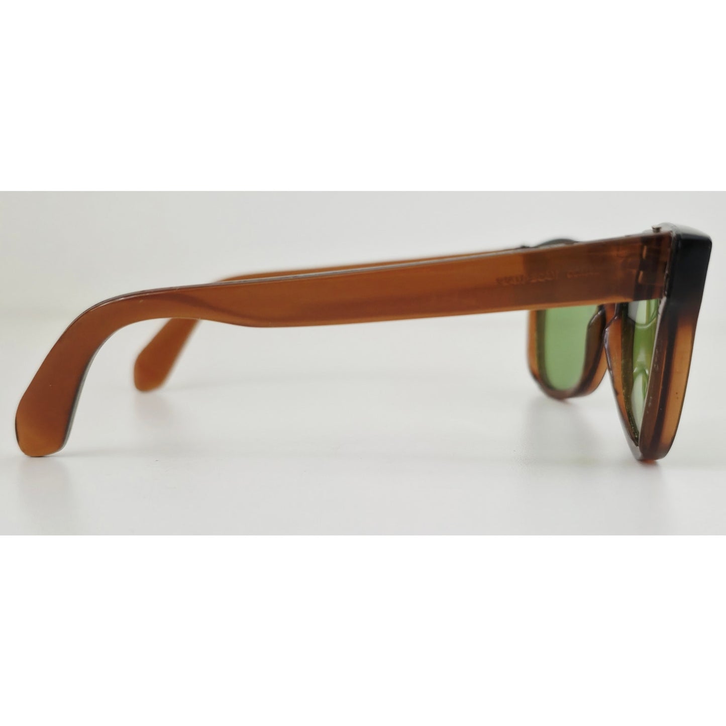 VINTAGE *NEW* 1970's Glam Unisex Sunglasses Brown Frame Green Lens