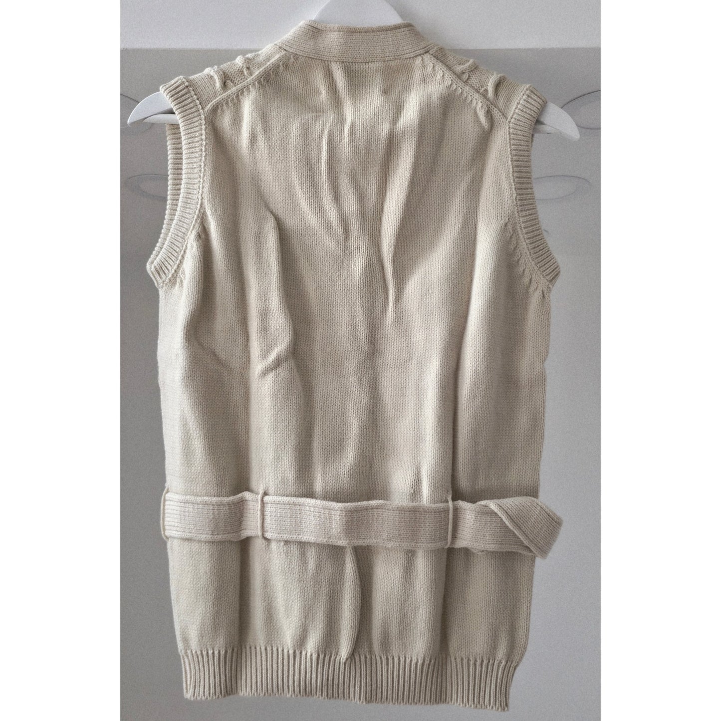 VINTAGE *NEW* 1970's Beige Women's Sweater Vest with Belt 100% Acrylic Size 40