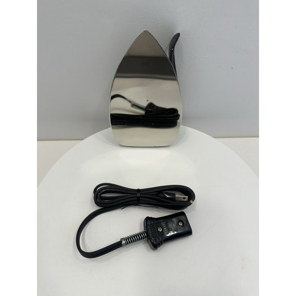 VINTAGE *NEW* 1960's Happy Travel 250 Watt Iron