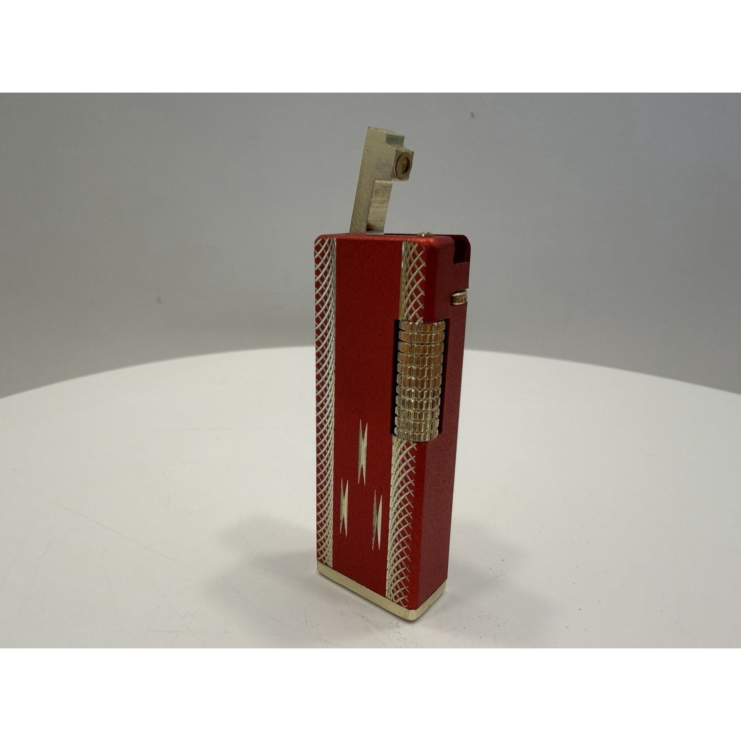 VINTAGE *NEW* 1950's Imperial Red/Gold Super Lighter