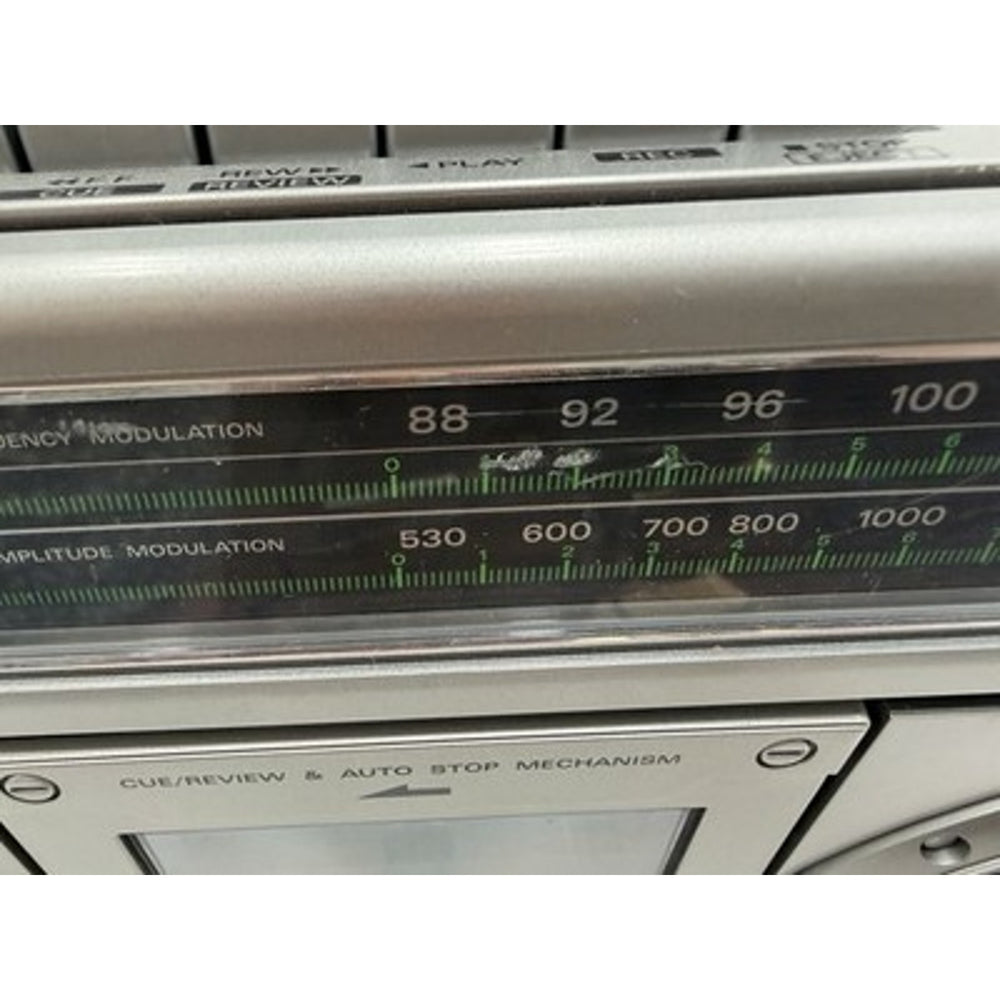 VINTAGE *PRISTINE* 1980's Hitachi TRK-8000H Cassette Tape AM/FM Radio Boombox