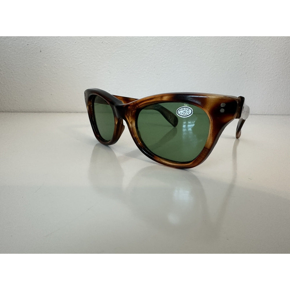 VINTAGE *NEW* 1970's Glam Unisex Sunglasses Tortoise Frame with Gray Lens Italy