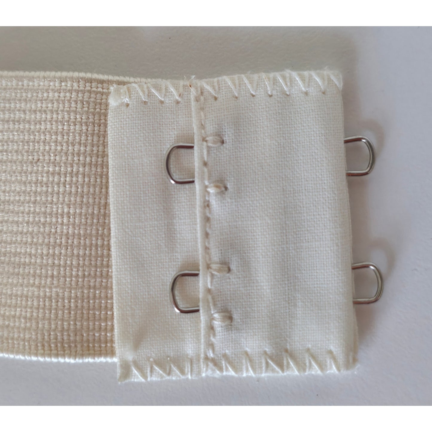 VINTAGE *NEW* 1960's Empire Foundation Cream Garter Belt w/Flowers Size L (28)