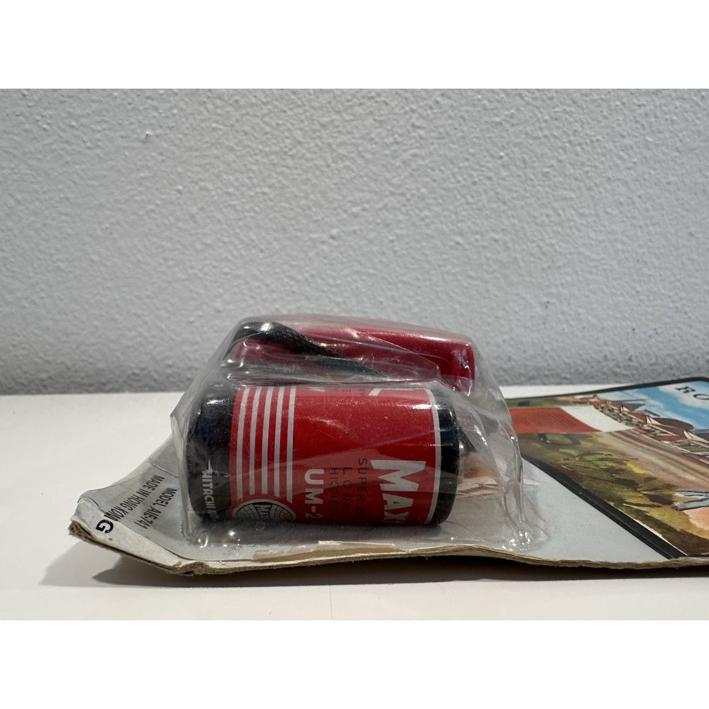 VINTAGE *NEW* ROBIN AIE-741 Red Solid State Micro Transistor Radio