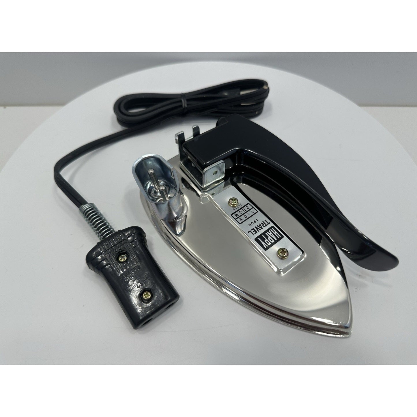 VINTAGE *NEW* 1960's Happy Travel 250 Watt Iron