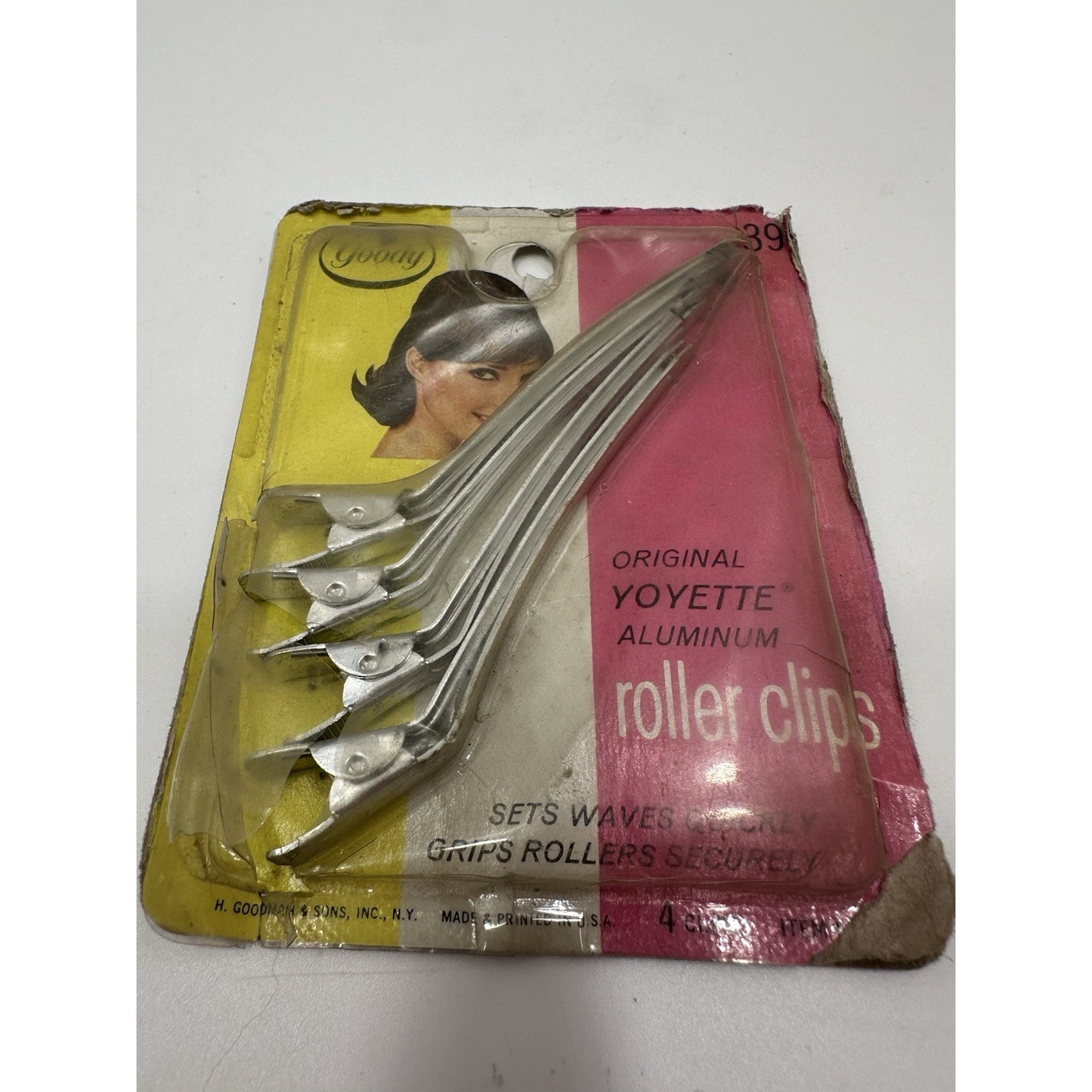 VINTAGE *NEW* 1972 Goody Yoyette Aluminum Roller Clips 4 Pack