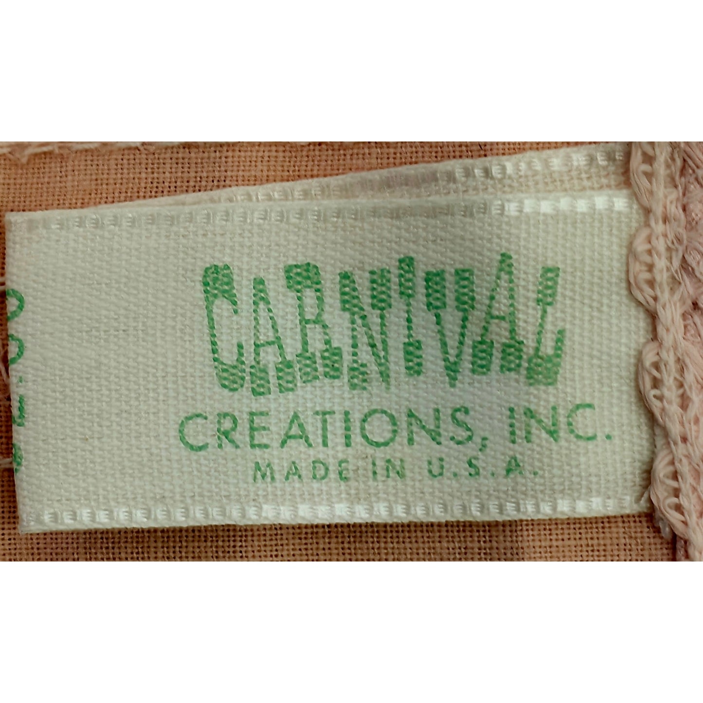 VINTAGE *NEW* 1960's Carnival Women's Pink Bullet Bra Size 32A USA