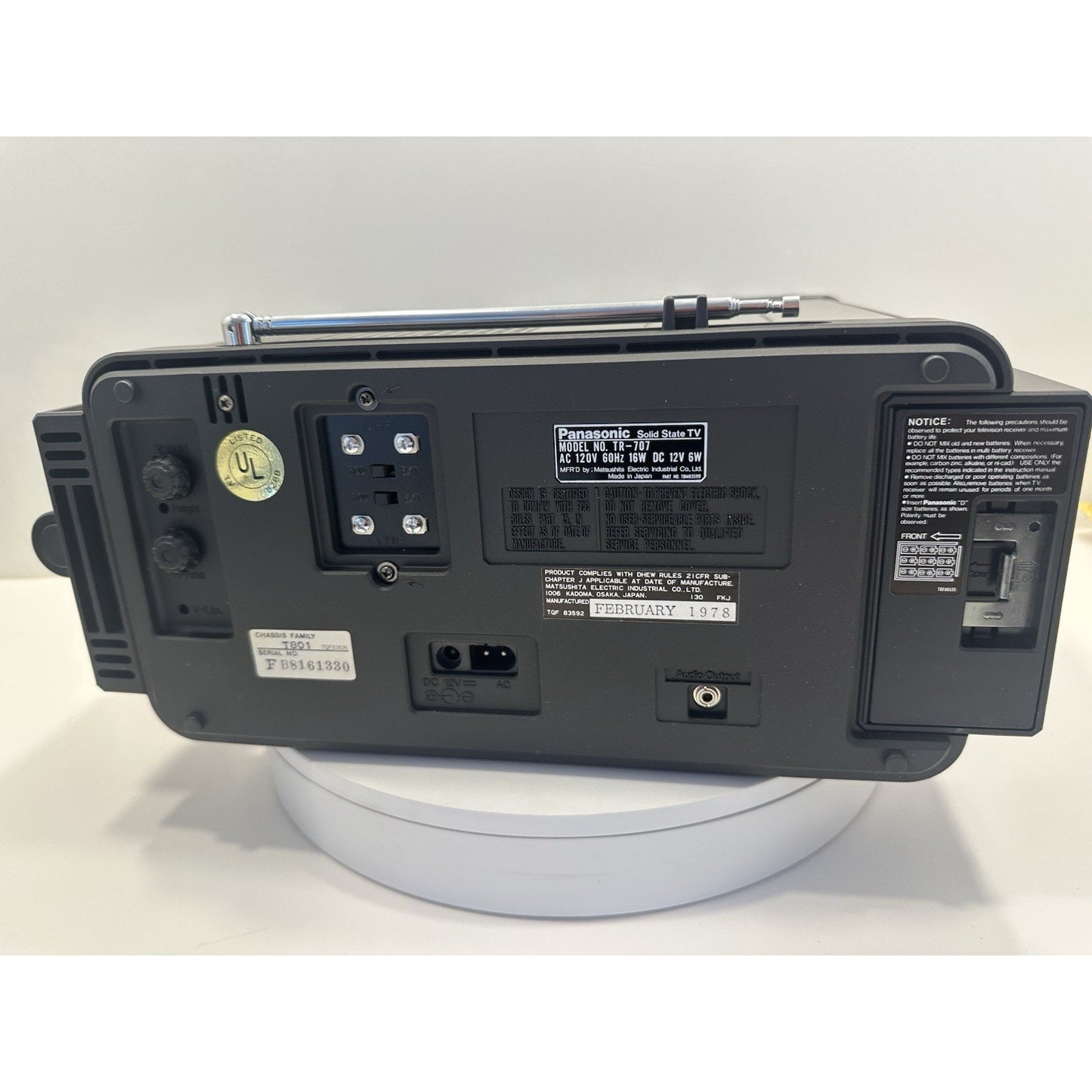 VINTAGE *NEW* 1978 Panasonic TR-707 Portable Solid State VHF/UHF Television