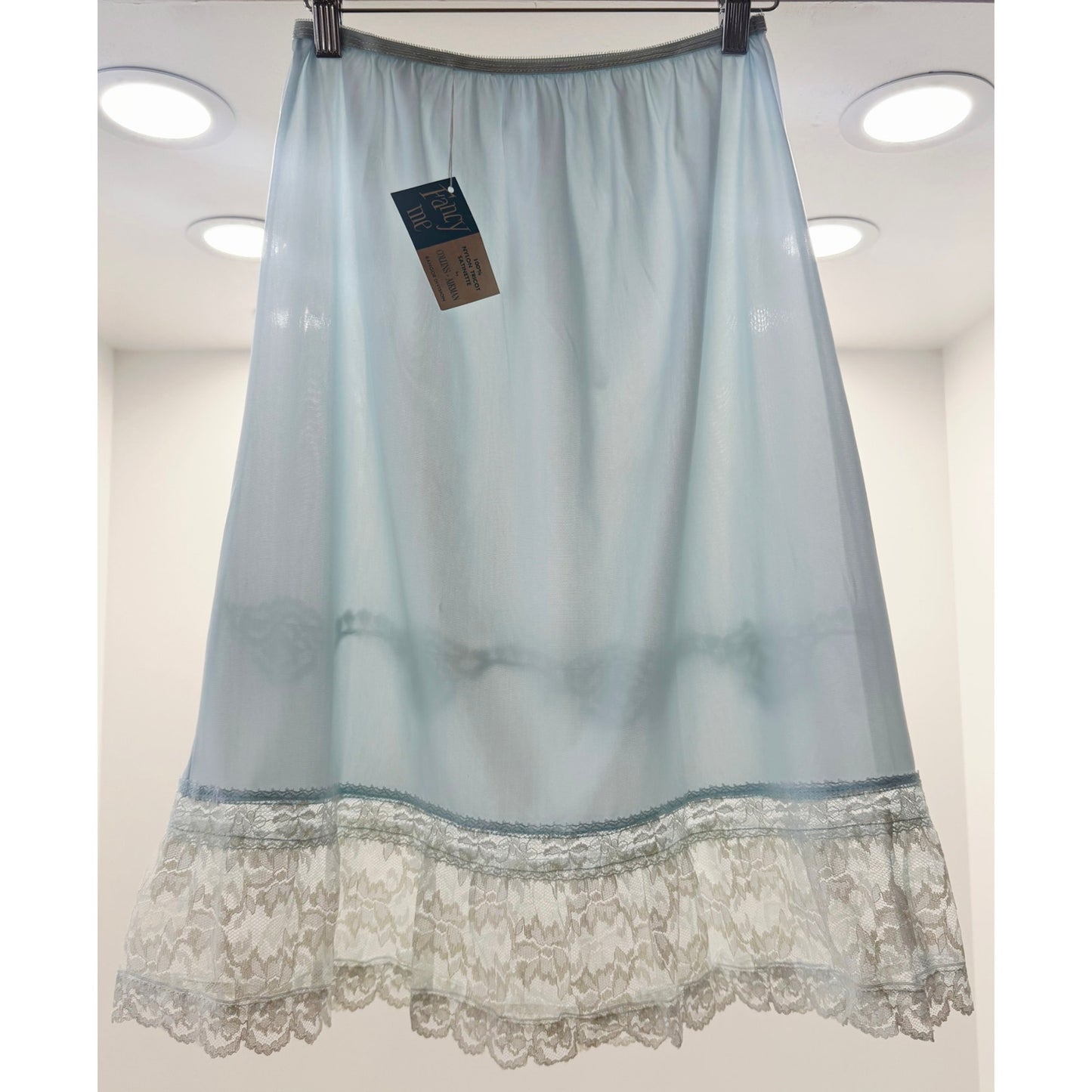 VINTAGE *NEW* 1960's Collins Aikman Women's Lt Blue w/Lace Trim Slip Skirt Sz L
