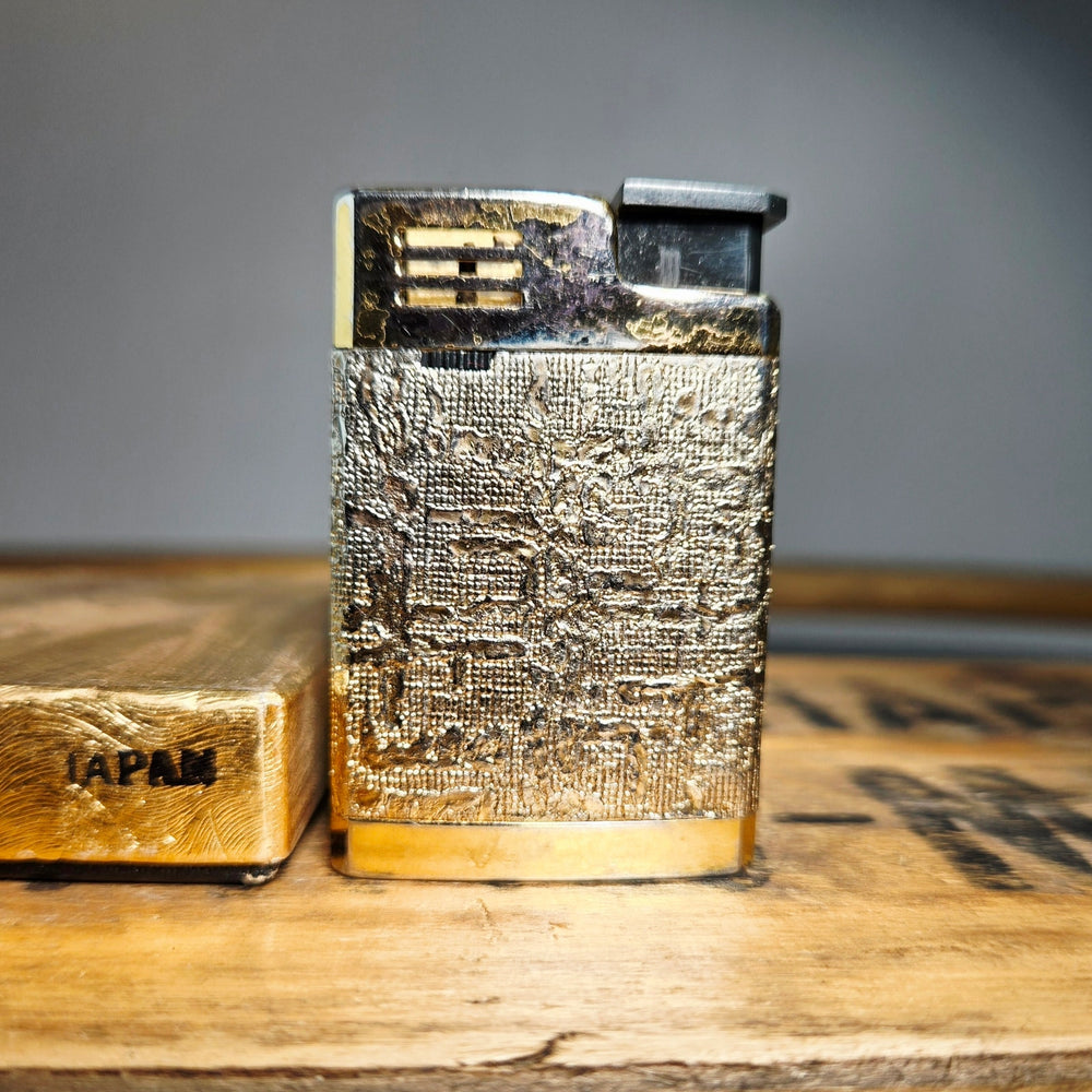 VINTAGE *NEW* 1950's Penguin Texture Butane Lighter Japan