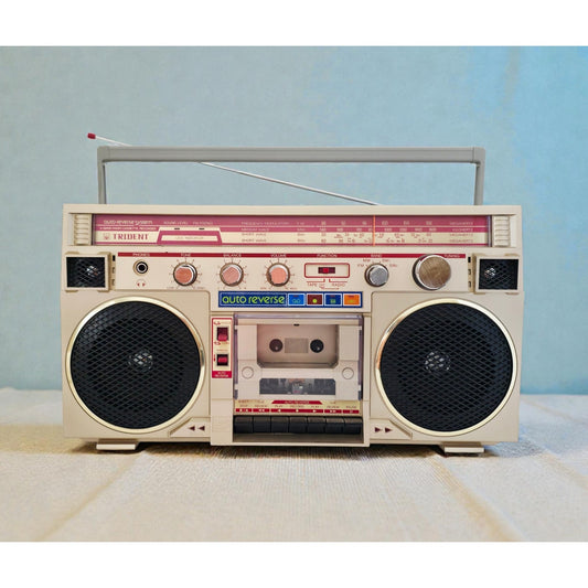 VINTAGE *PRISTINE* 1980's Trident CX-479F FM Radio Cassette Stereo Boombox