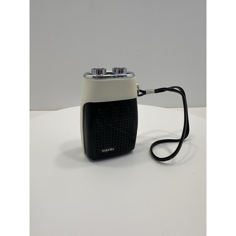 VINTAGE *NEW* 1970's Sakura FS-19 Green/Black Solid State Micro Transistor Radio