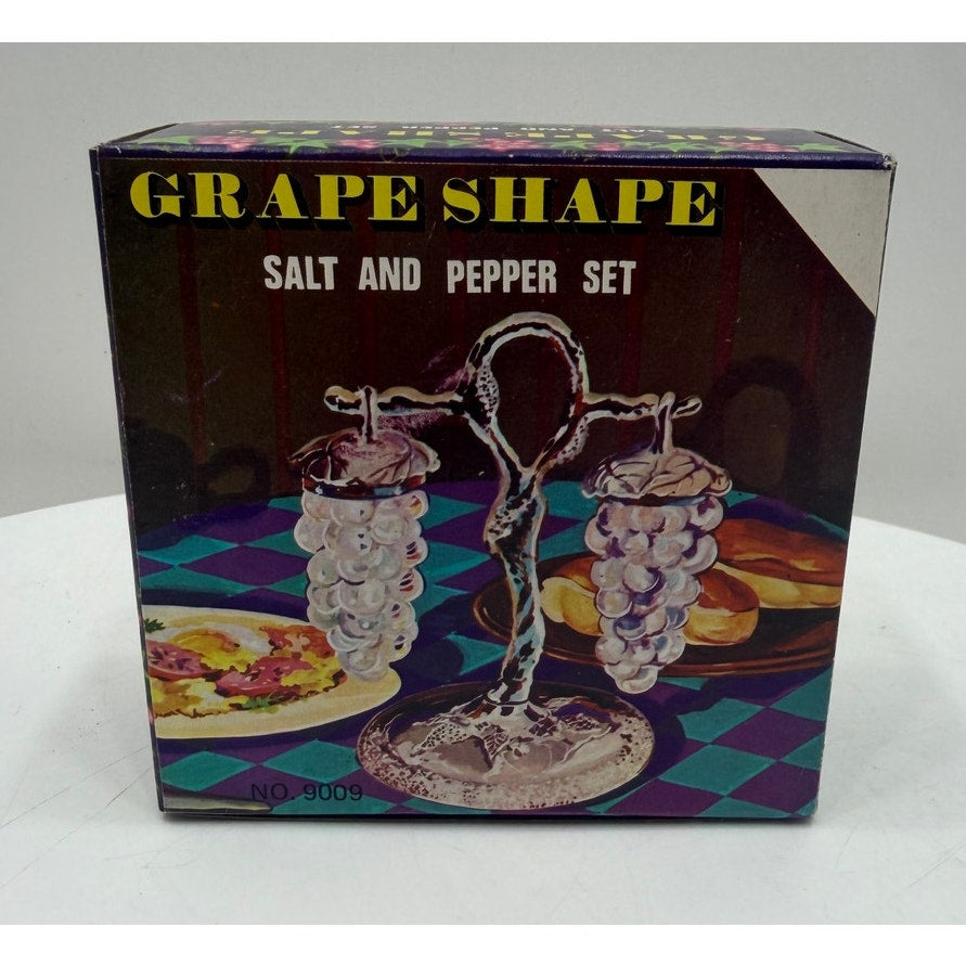 VINTAGE *NEW* 1960's Purple Grape Shape Salt and Pepper Shakers Set of 2