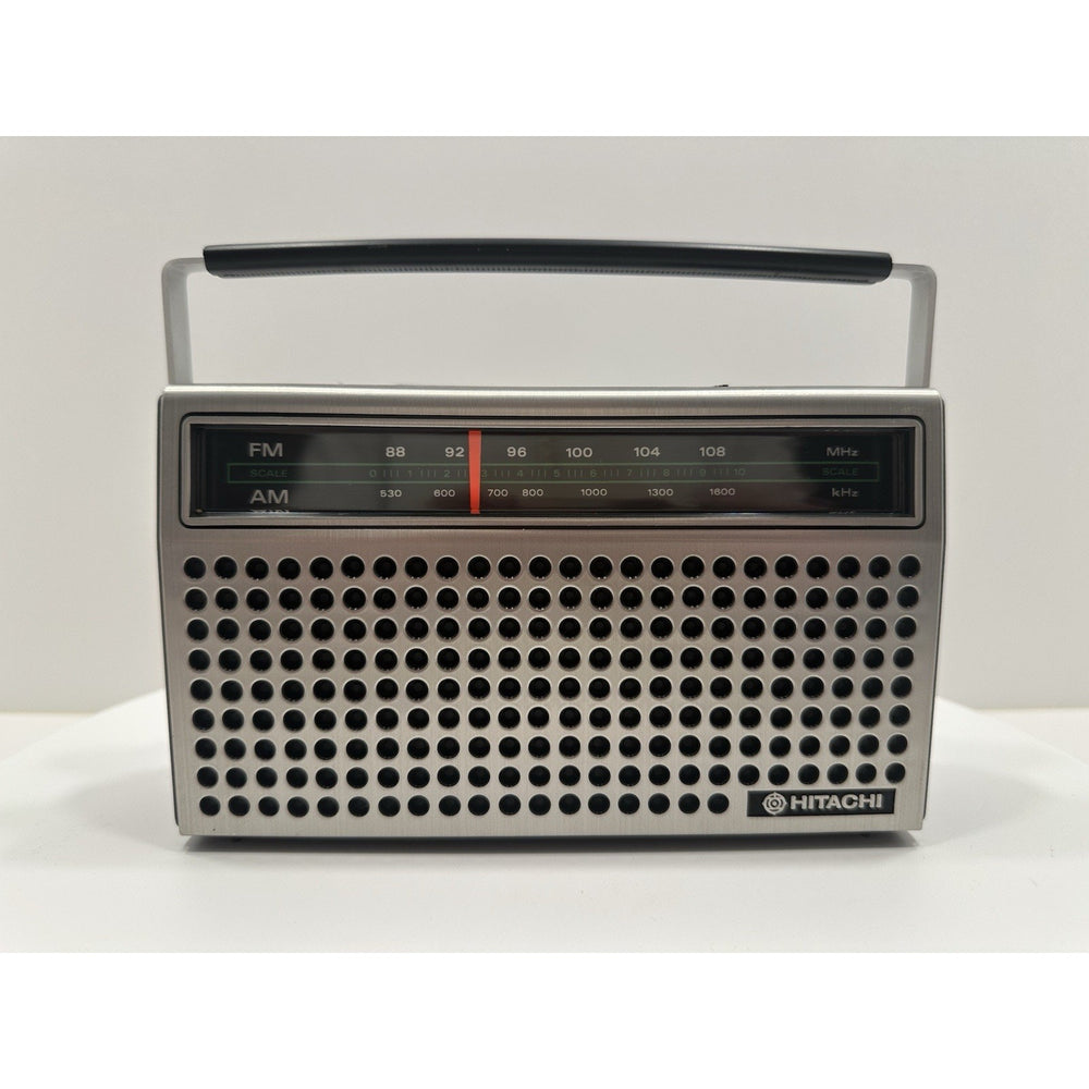 VINTAGE *NEW* 1970's Hitachi KH-434H FM/AM Portable Radio