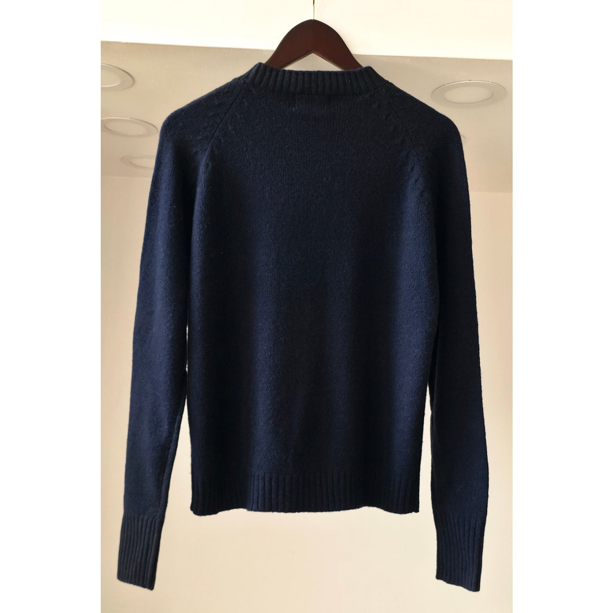 VINTAGE *NEW* 1960's Women's Navy Hand Loomed 100% Virgin Wool Sweater Size 40