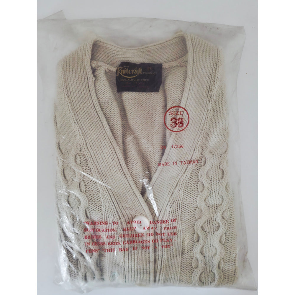 VINTAGE *NEW* 1970's Women's Beige Sweater Vest with Belt 100% Acrylic Size 38