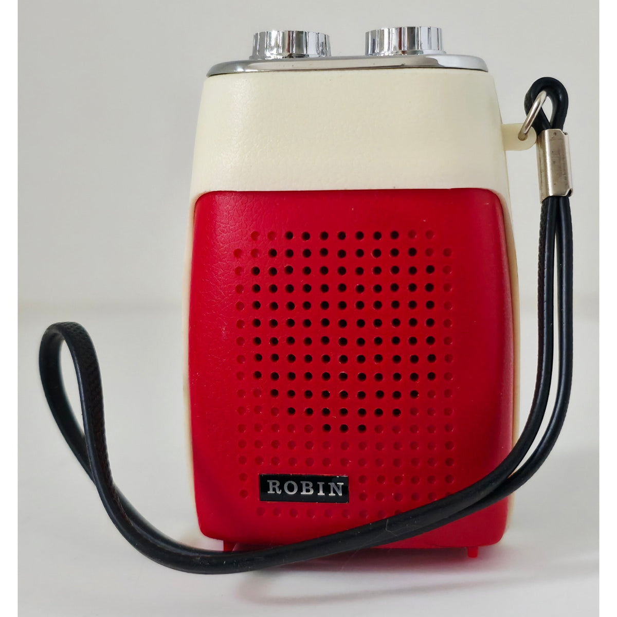 VINTAGE *NEW*1960's ROBIN AIE-741 Red and Black Solid State Micro AM Transistor